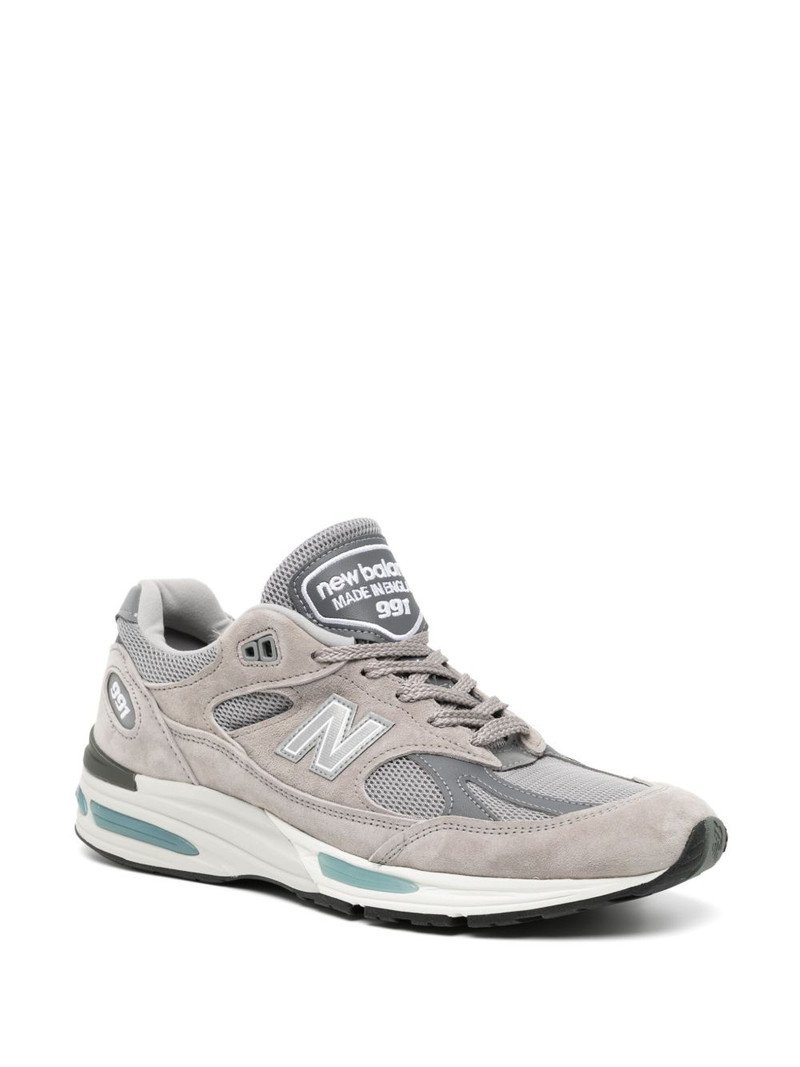 New Balance 991v2 sneakers outlook