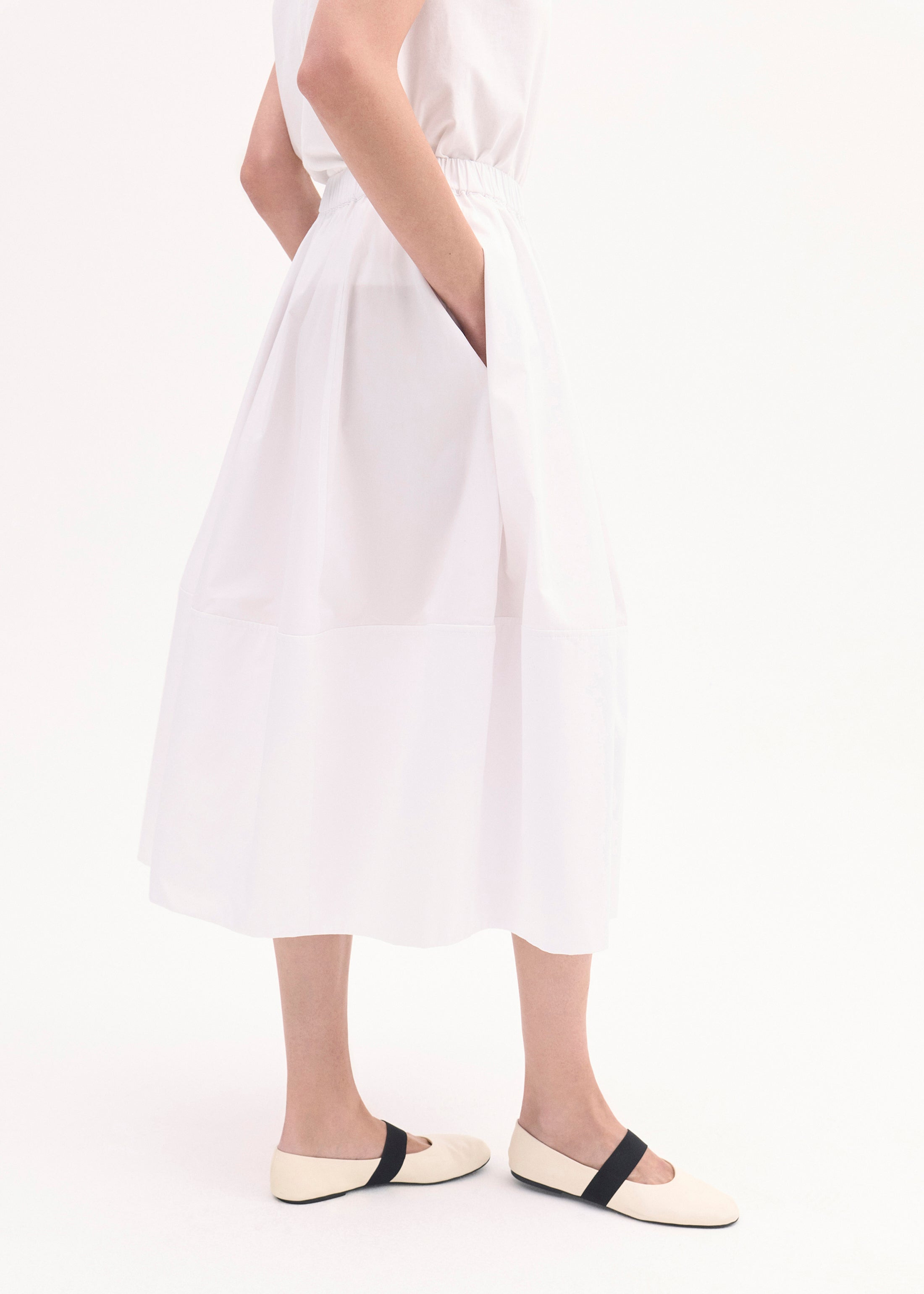 Elastic Ballerina Flat in Ivory - 3
