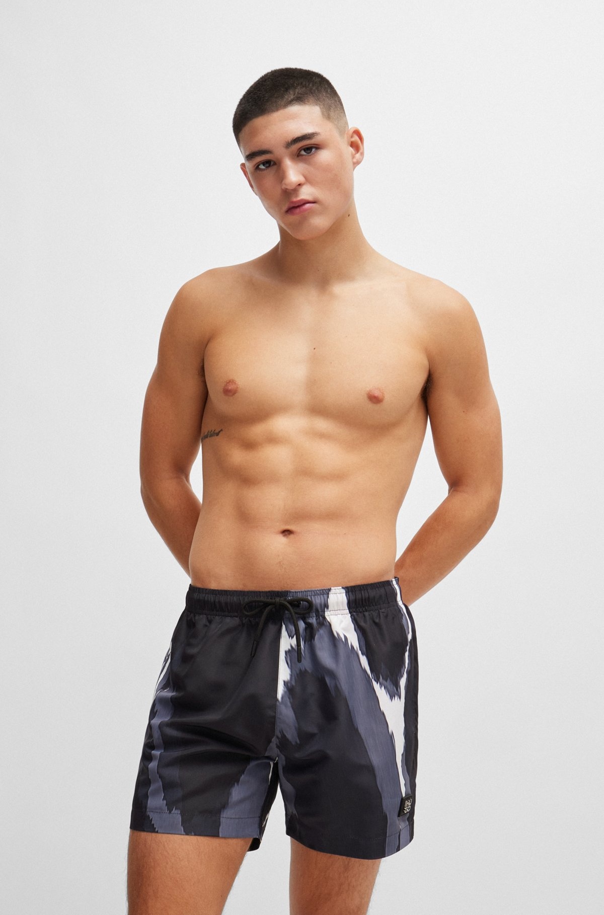 SEASONAL-PRINT QUICK-DRY SWIM SHORTS WITH METALLIC LOGO - 2
