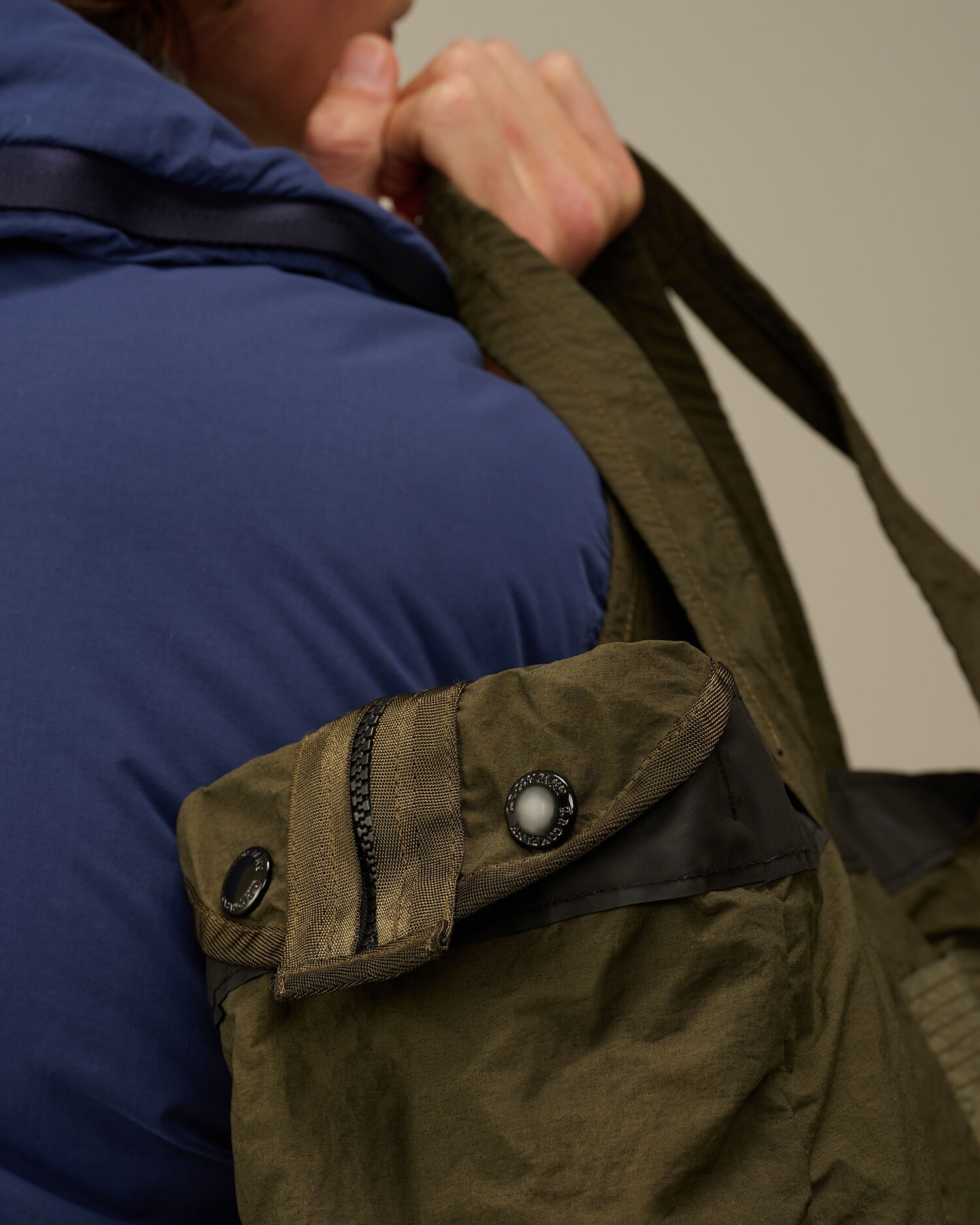 Plain Paper Touch Duffel Bag - 4