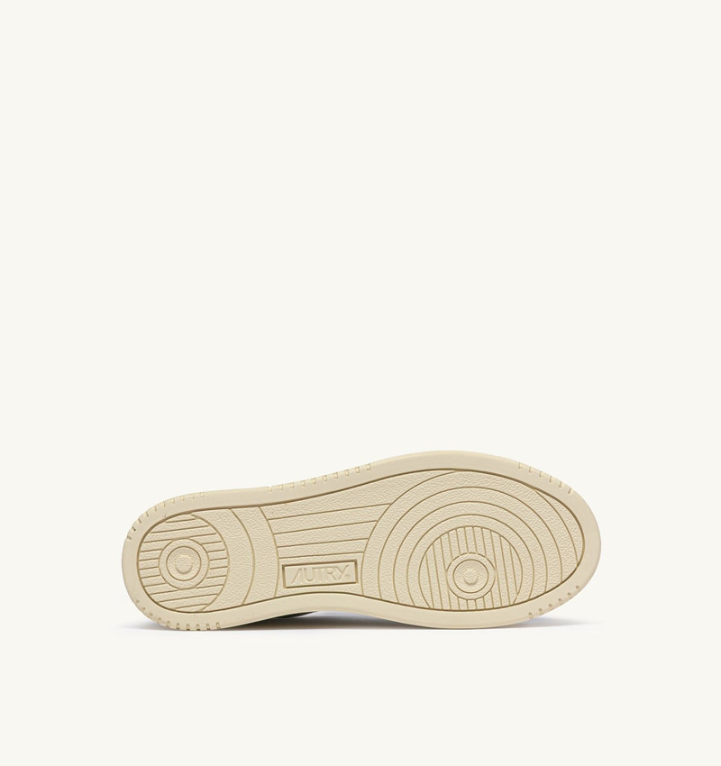 MEDALIST LOW ‘CLOVER’ SNEAKERS IN WHITE AND AMAZON LEATHER 4