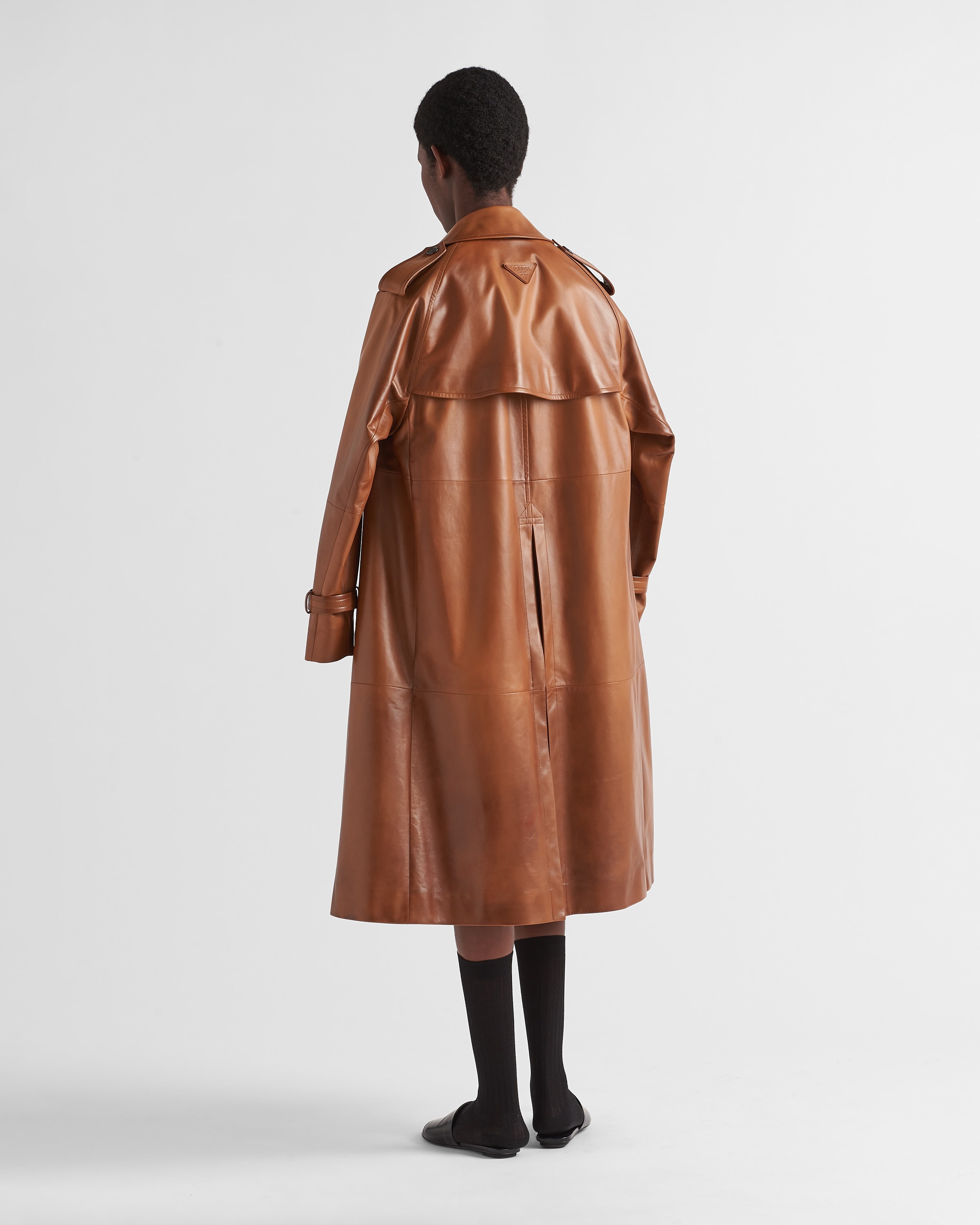 レザージャケット・コート PRADA SINGLE-BREASTED SHINY NAPPA COAT Prada Nappa leather coat | REVERSIBLE