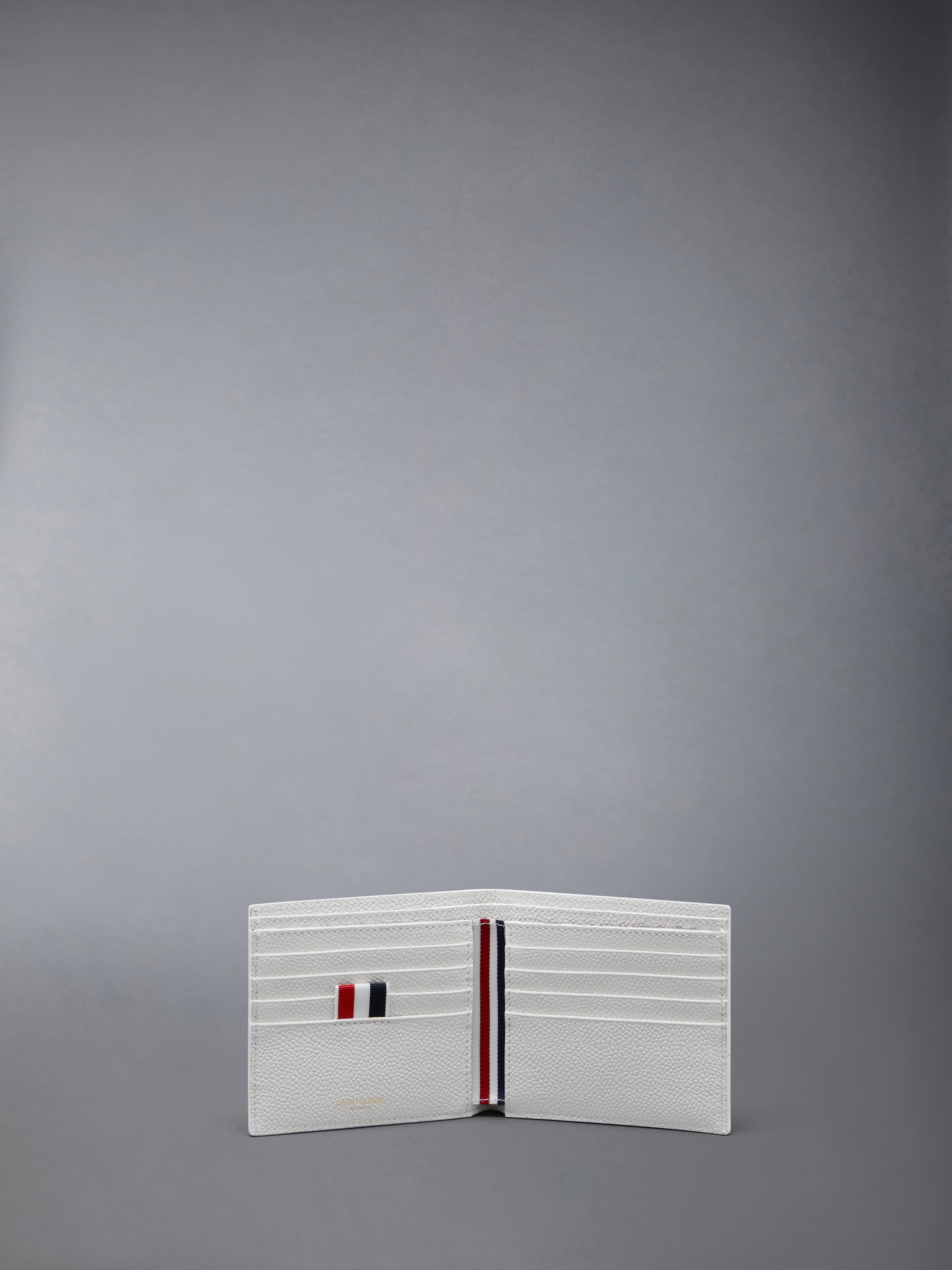PEBBLE GRAIN BIFOLD - 3