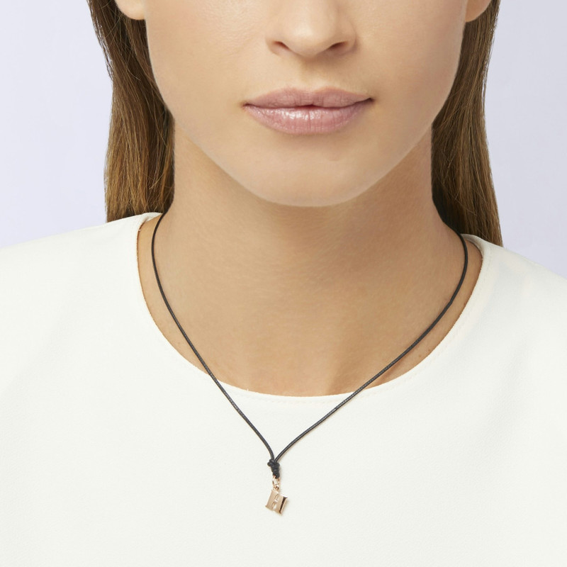 DoDo ROSE GOLD LETTER H CHARM outlook