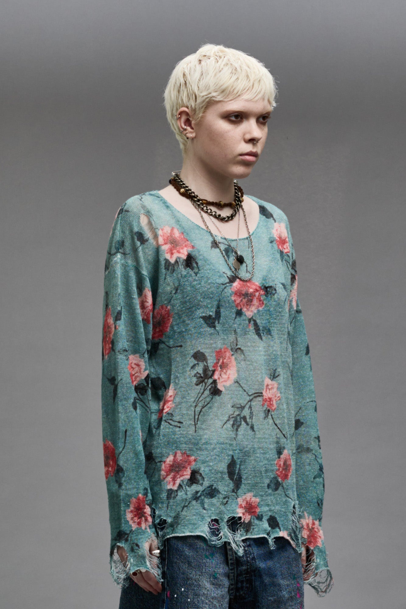 CAST-OFF NECK BOYFRIEND SWEATER - BLUE FLORAL - 5
