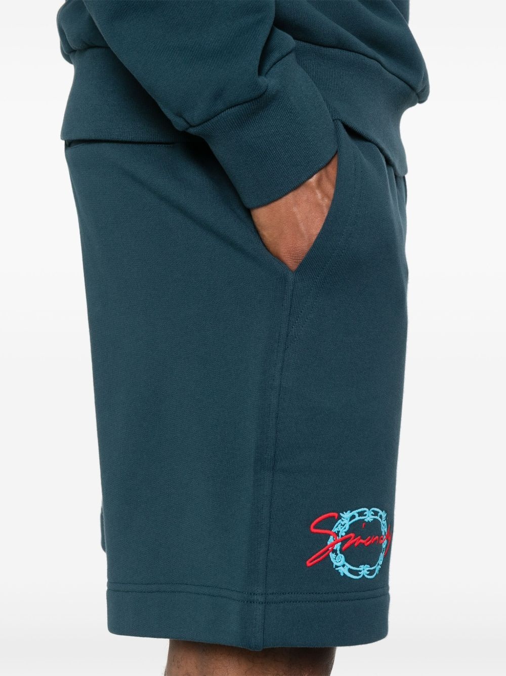 Givenchy medallion-embroidery shorts - 5