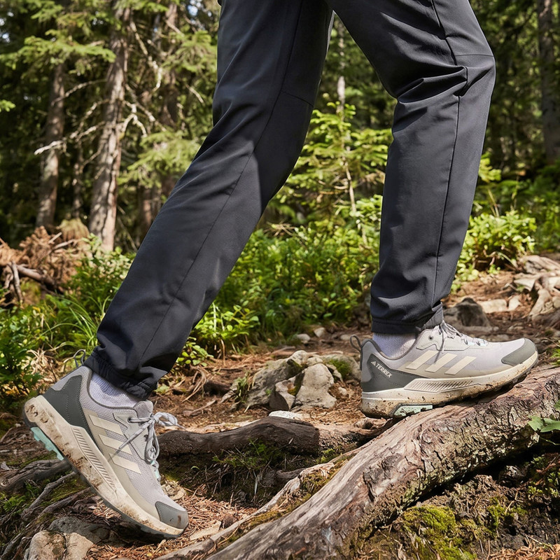 Multi CLIMA365 Liteflex Cargo Joggers 6