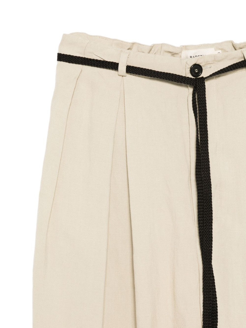 pleated trousers 3