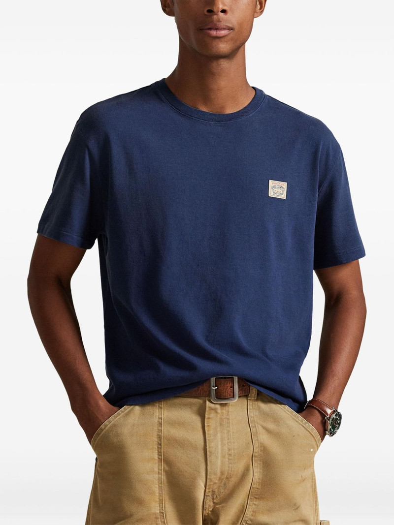 crew-neck patch T-shirt 3