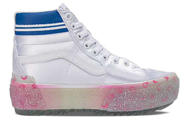 Vans Vans Sailor Moon x SK8-HI Stacked 'Pretty Guardian - Silver' VN0A4BTWSLV outlook