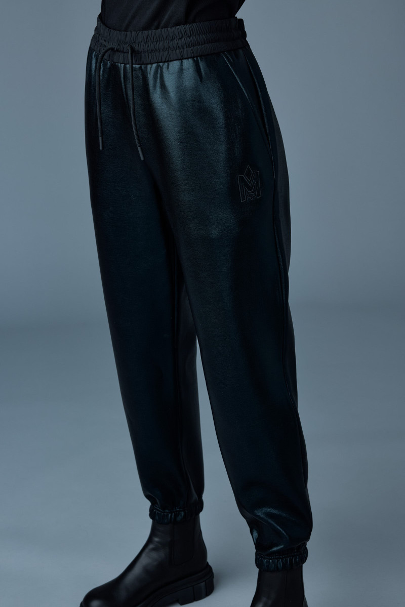 NEV-M Metallic finish double-face jersey sweatpants 5