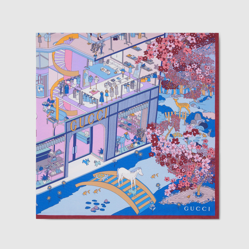 GUCCI Printed silk twill carré outlook