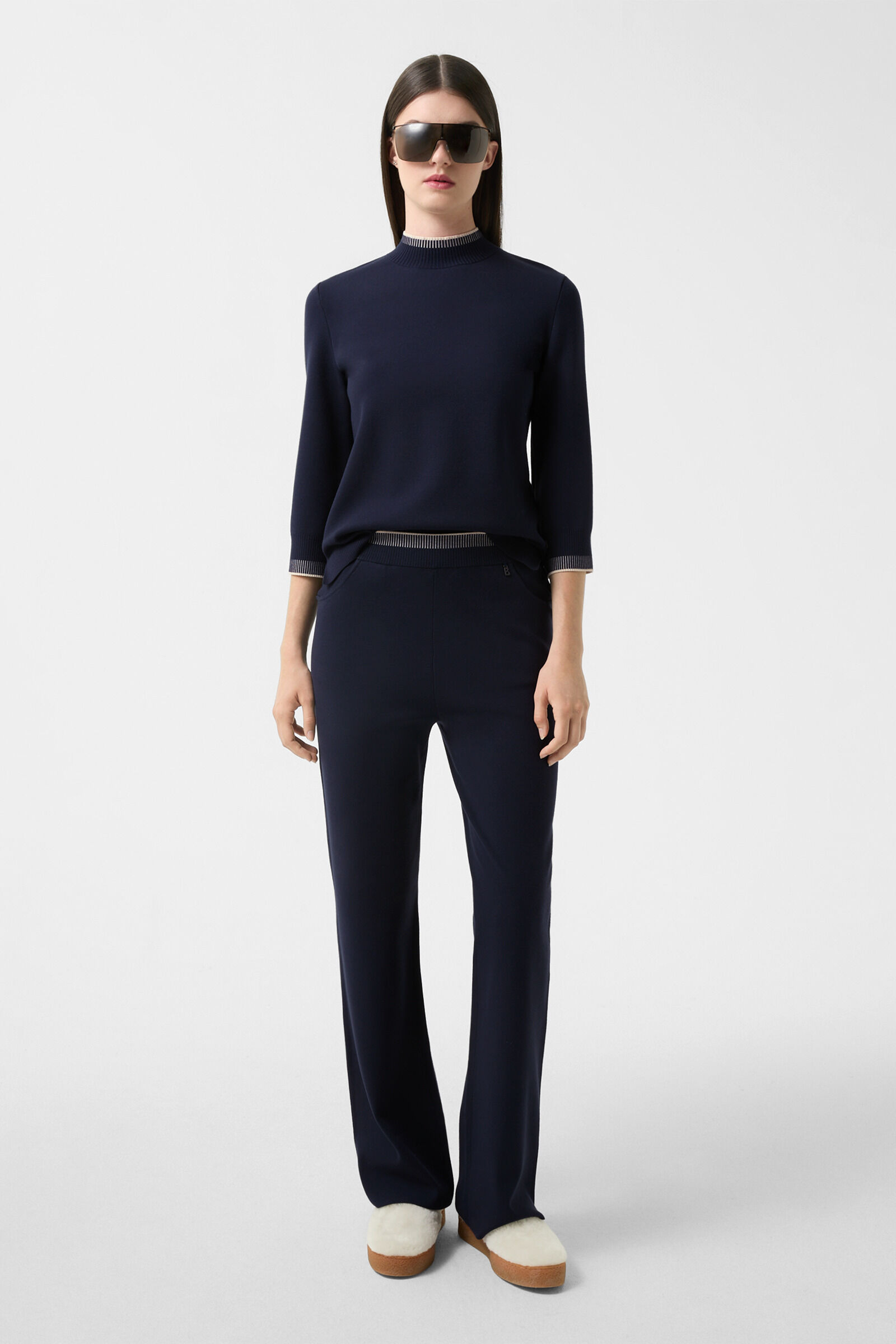 Benette knitted trousers in Navy blue - 4