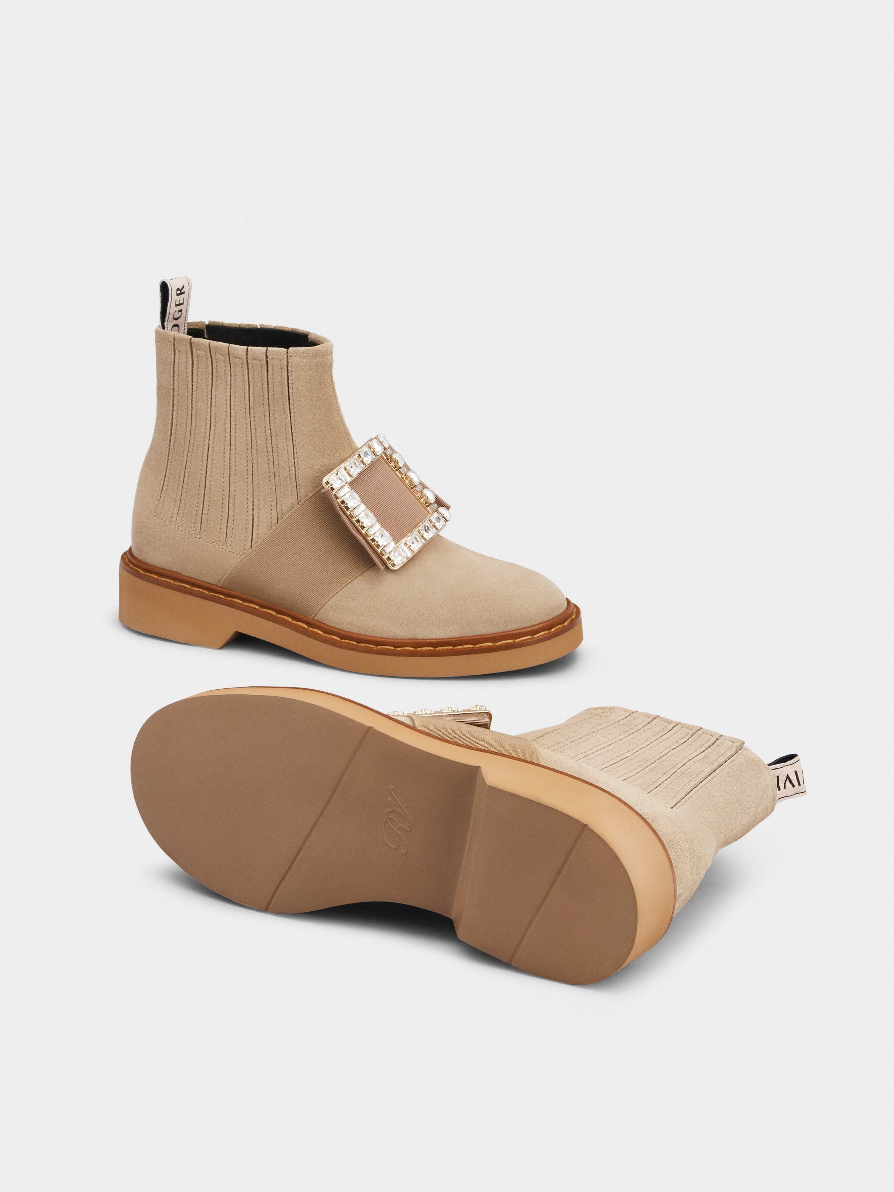 Viv' Rangers Strass Buckle Chelsea Booties in Suede - 6