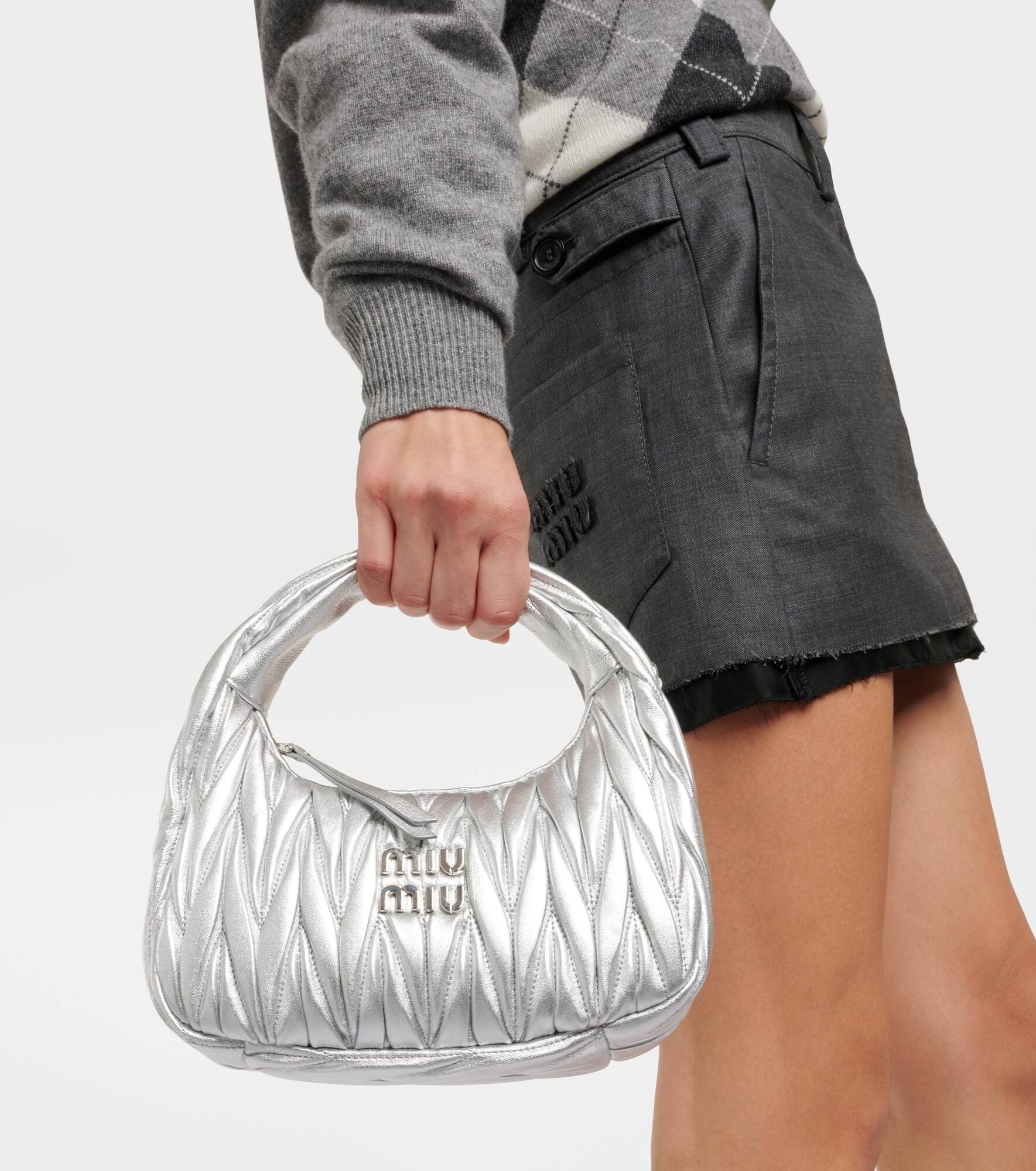 Wander Small matelassé leather shoulder bag - 6