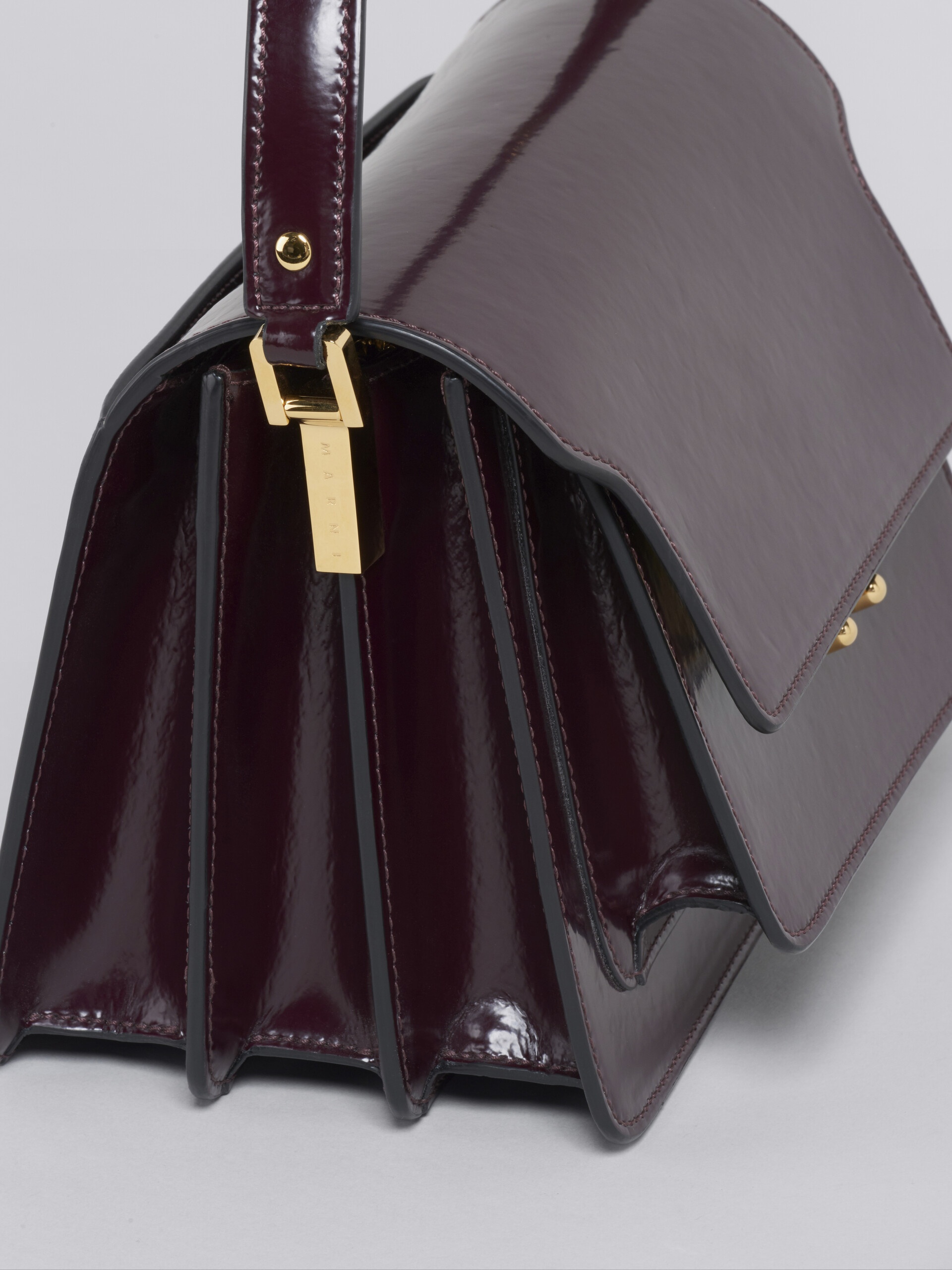 TRUNK MEDIUM BAG IN DARK RED SHINY LEATHER - 4