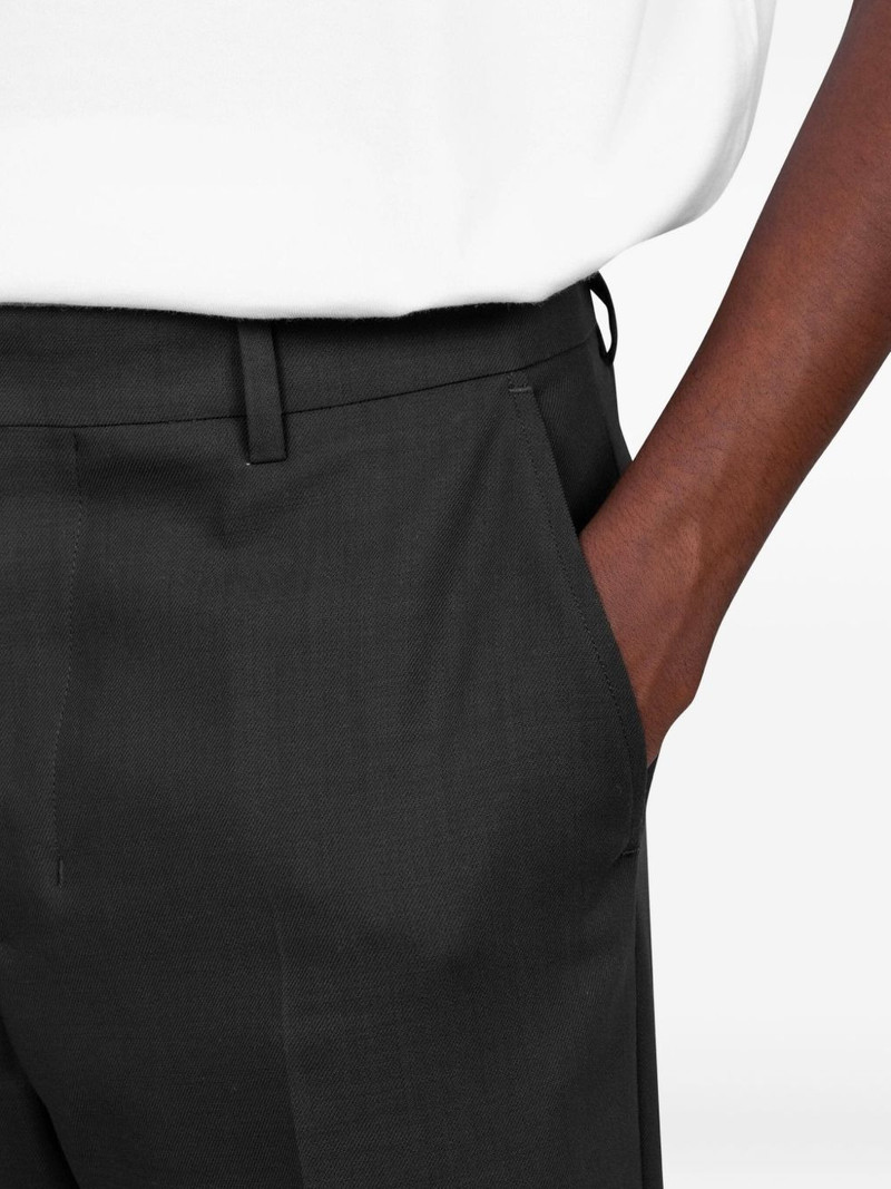 button fastening trousers 4