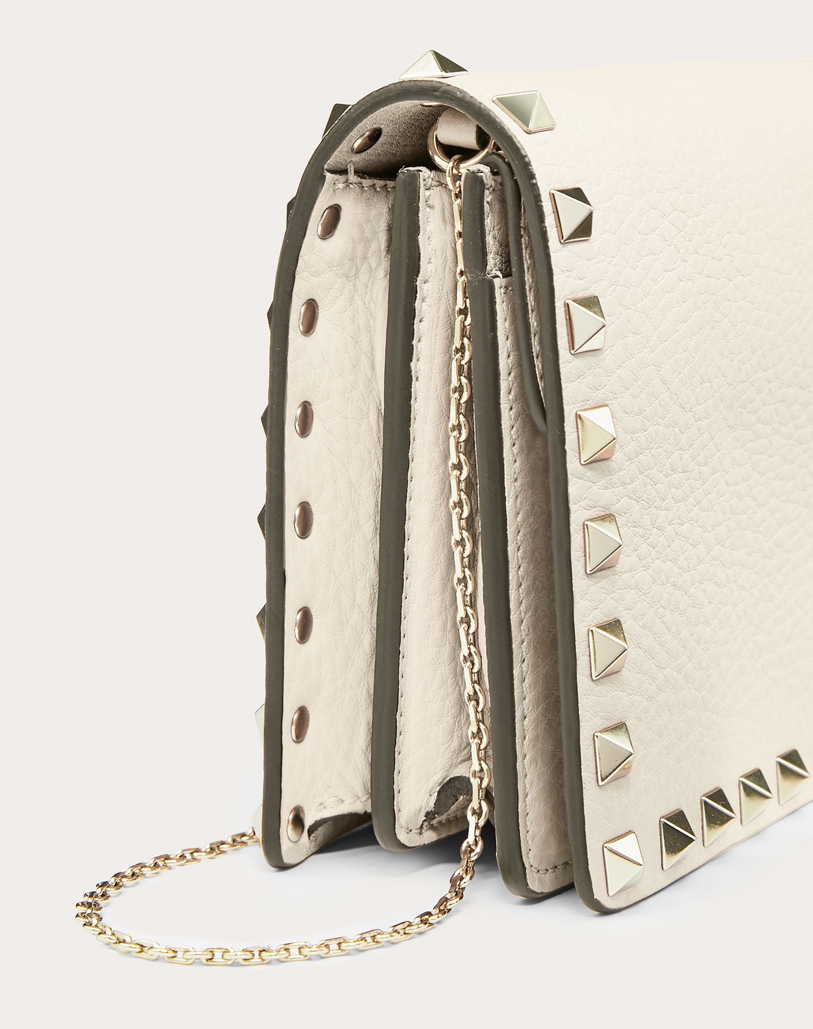 Rockstud Grainy Calfskin Chain Pouch - 2