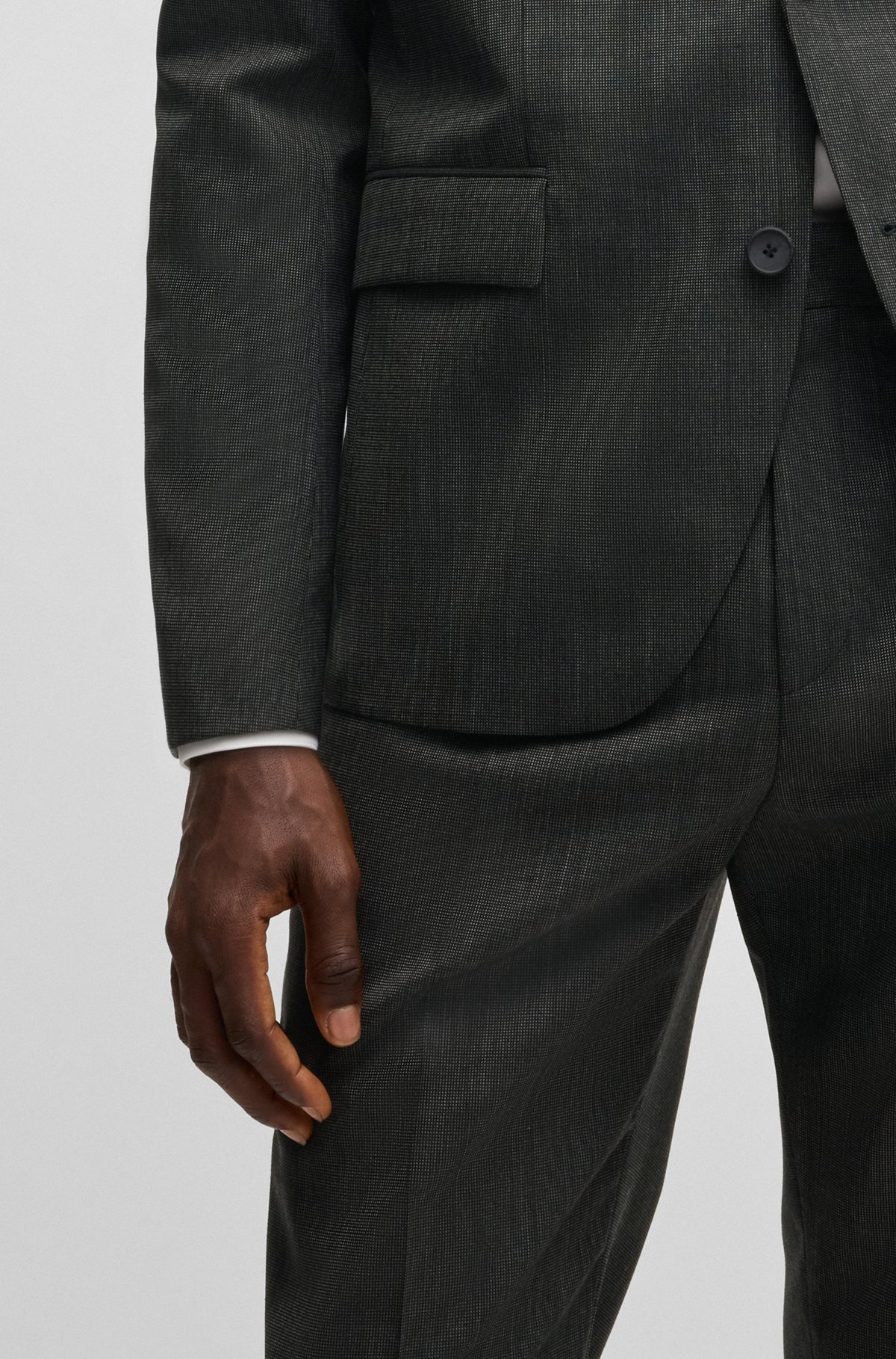 MODERN-FIT SUIT IN MICRO-PATTERNED PERFORMANCE-STRETCH FABRIC - 5