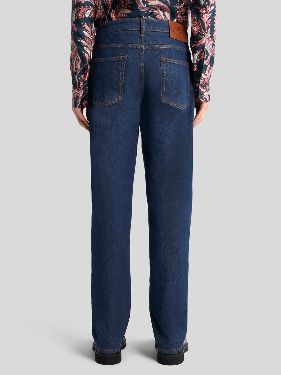 REGULAR-FIT JEANS WITH STITCHING ON FRONT POCKETS - 5