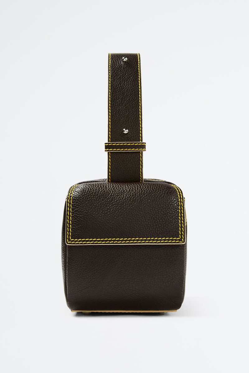 BROWN CROSS ZIP LACUBETTO BAG 4