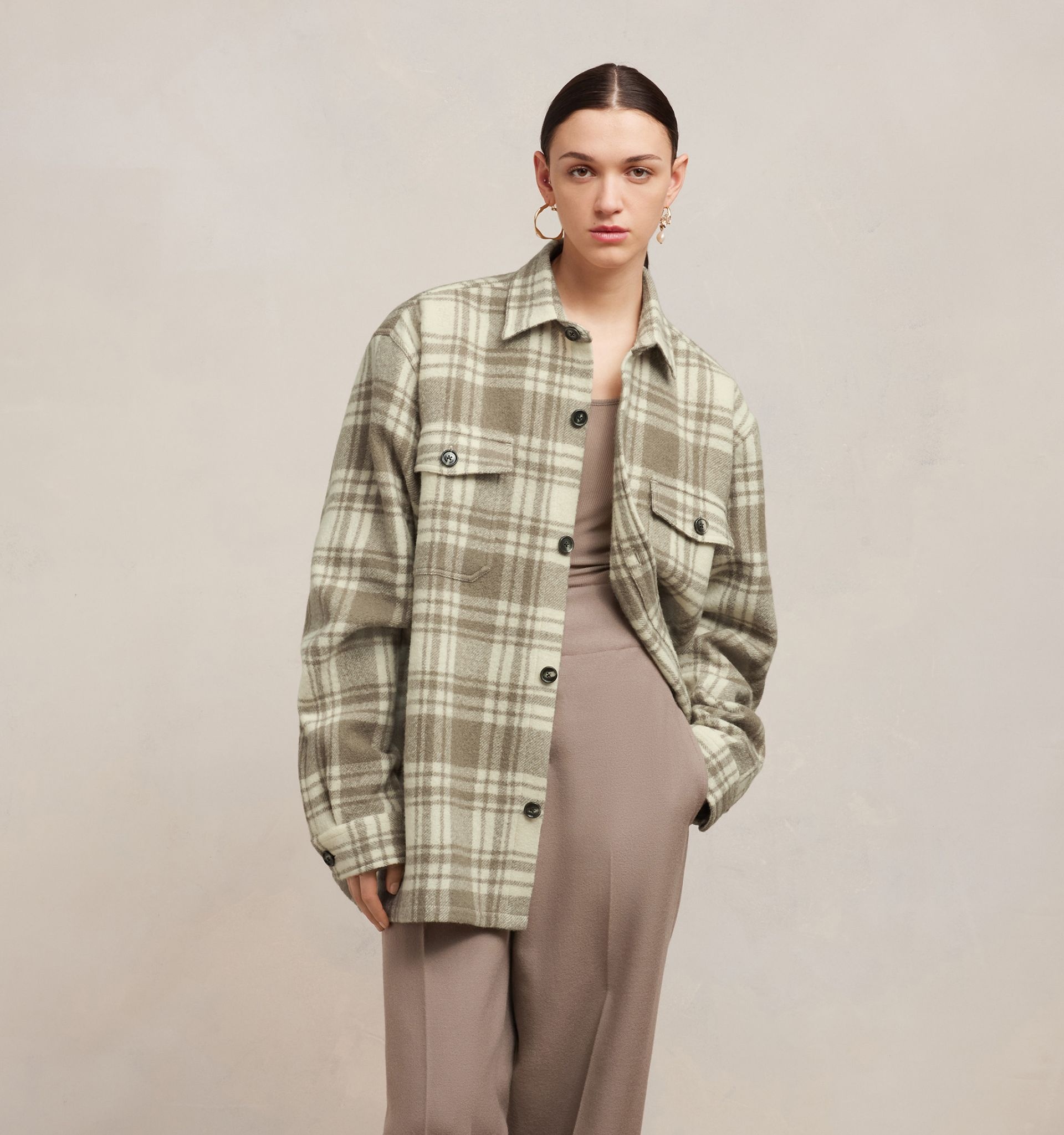 AMI Paris Oversize Overshirt With Chest Pockets | REVERSIBLE