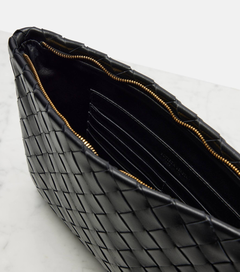 Intrecciato Medium leather pouch 3