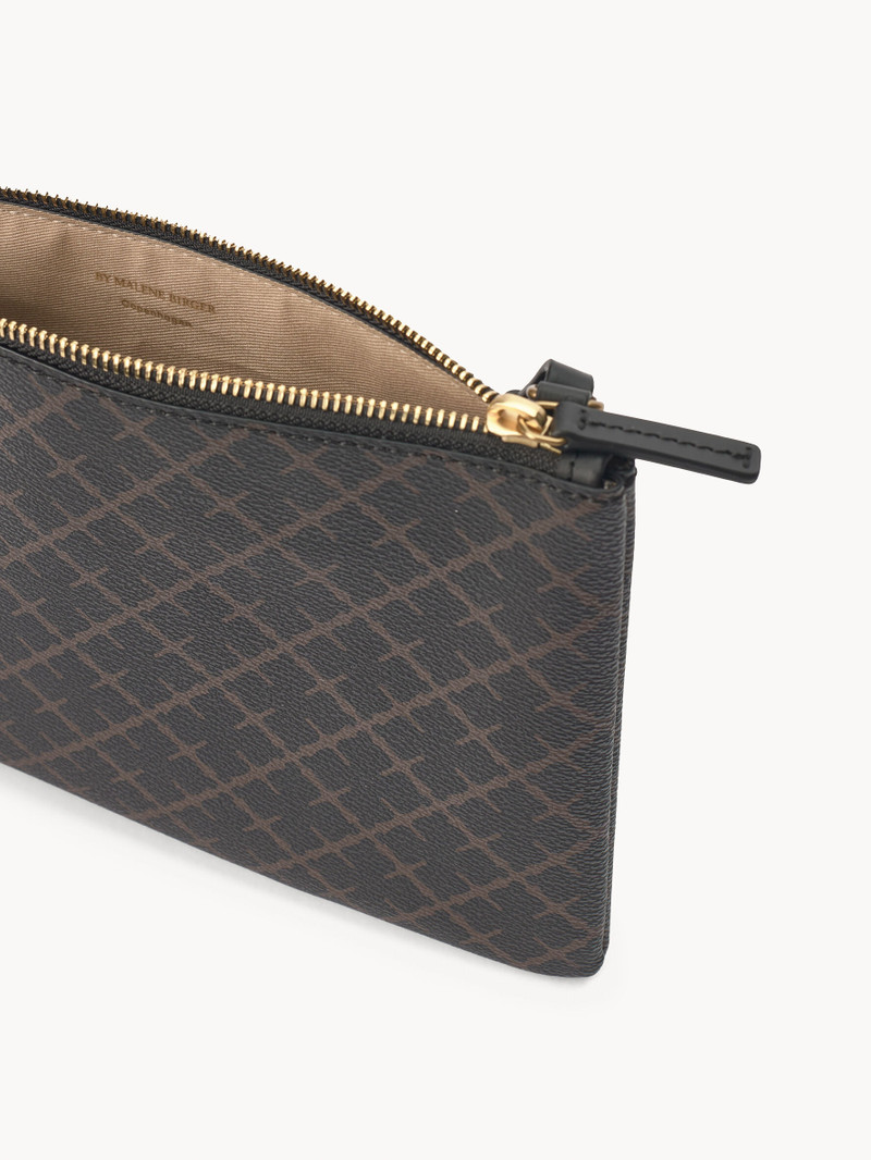 BY MALENE BIRGER Ivy purse outlook