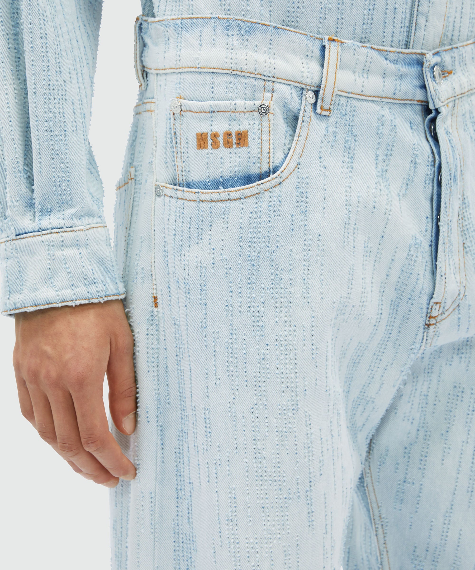 Destroyed denim trousers - 5