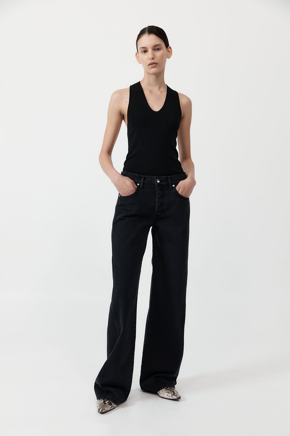 Low Rise Jeans - Washed Black - 2