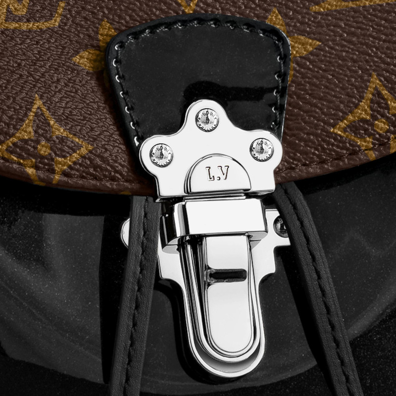 Louis Vuitton Hot Springs Backpack outlook