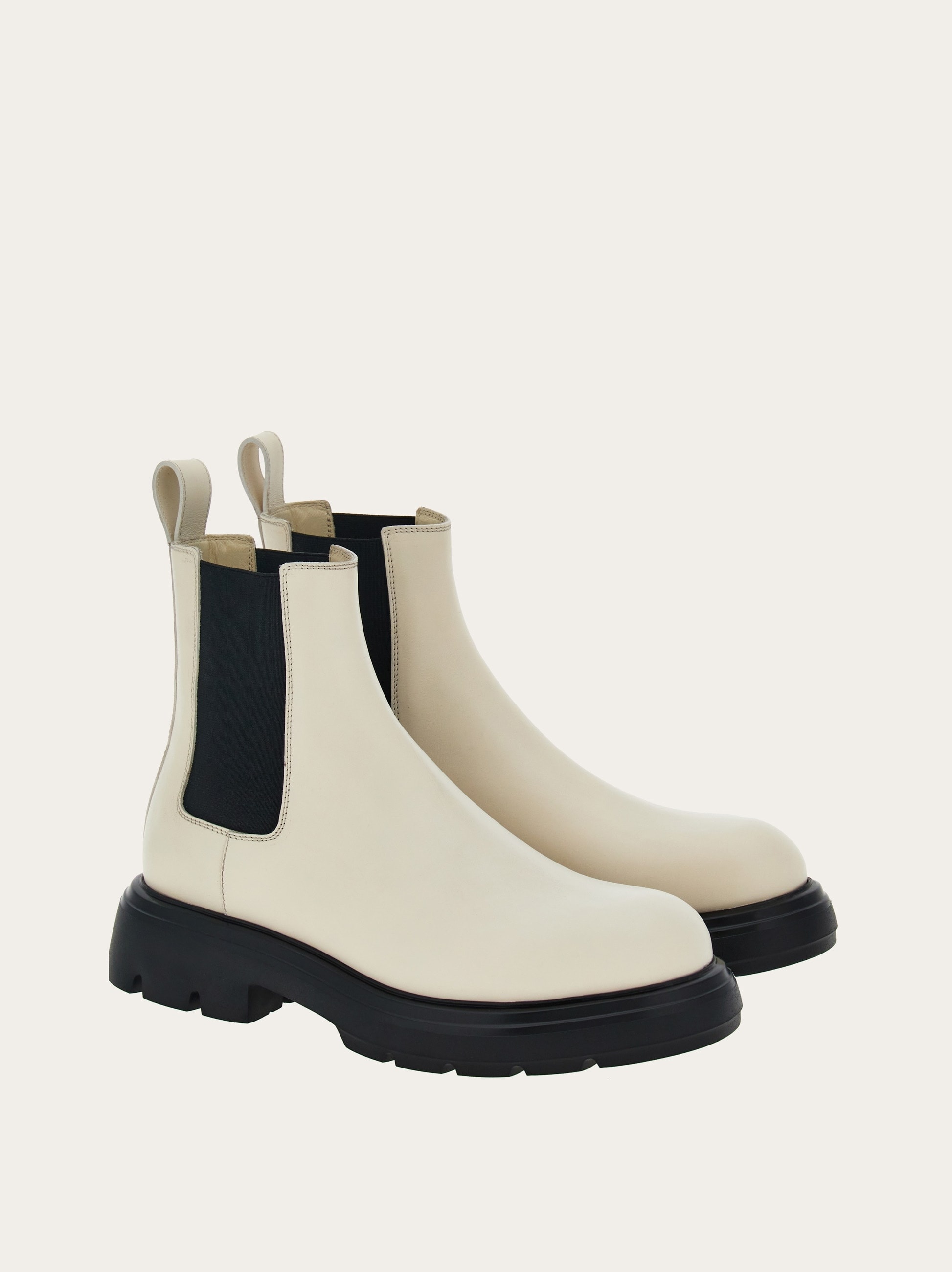 Chelsea boot with chunky sole - 4
