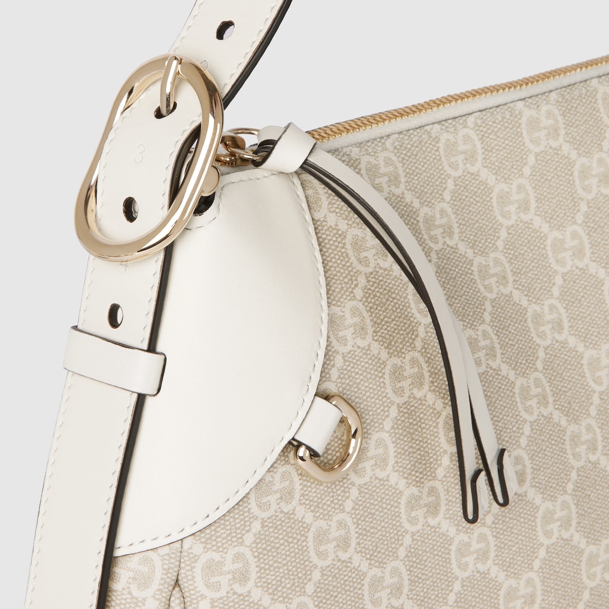 GG Emblem medium shoulder bag - 5