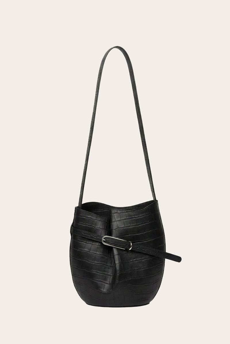 BELTED BUCKET BAG BLACK CROC 1