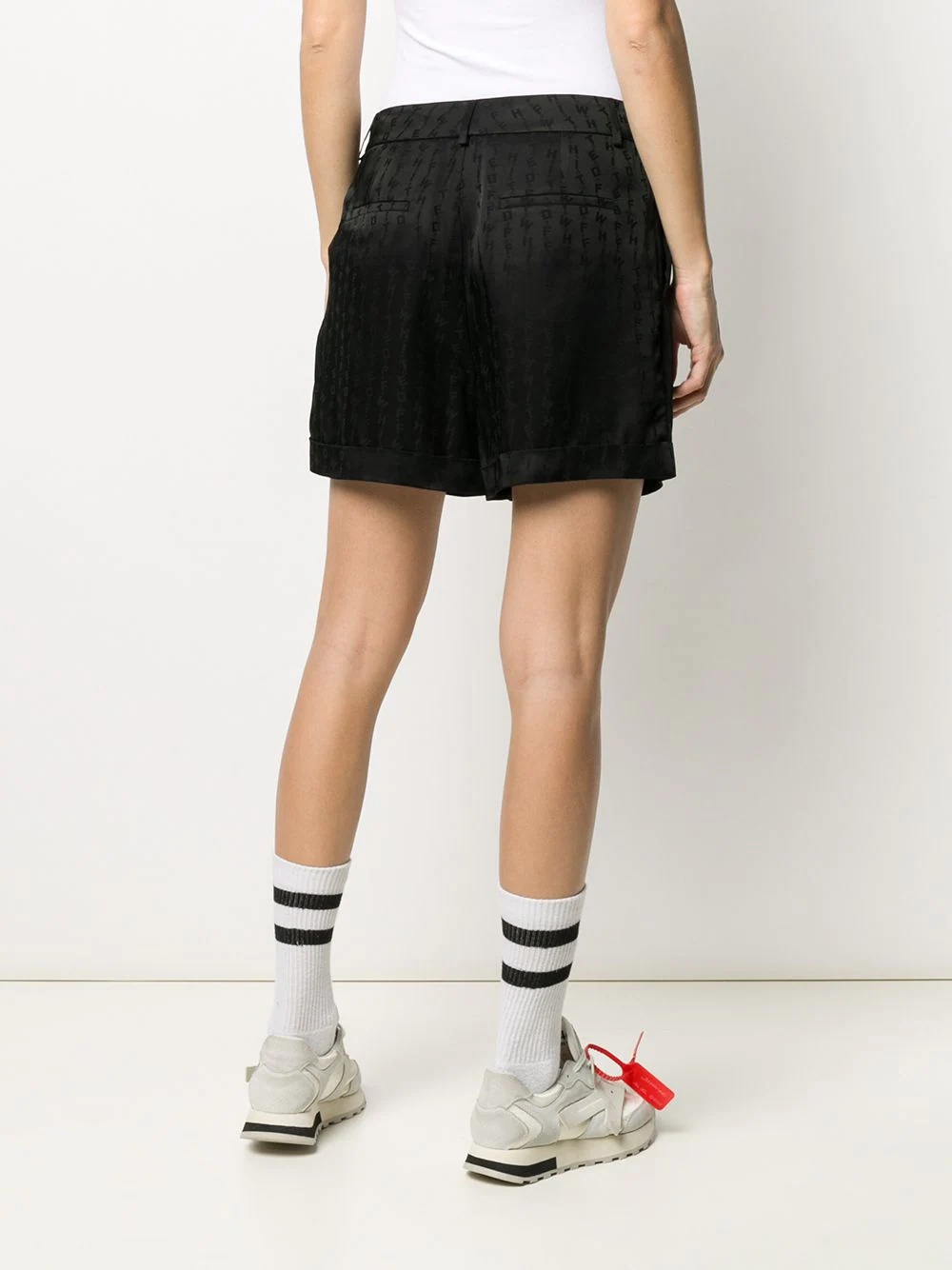 tone-on-tone logo shorts - 4