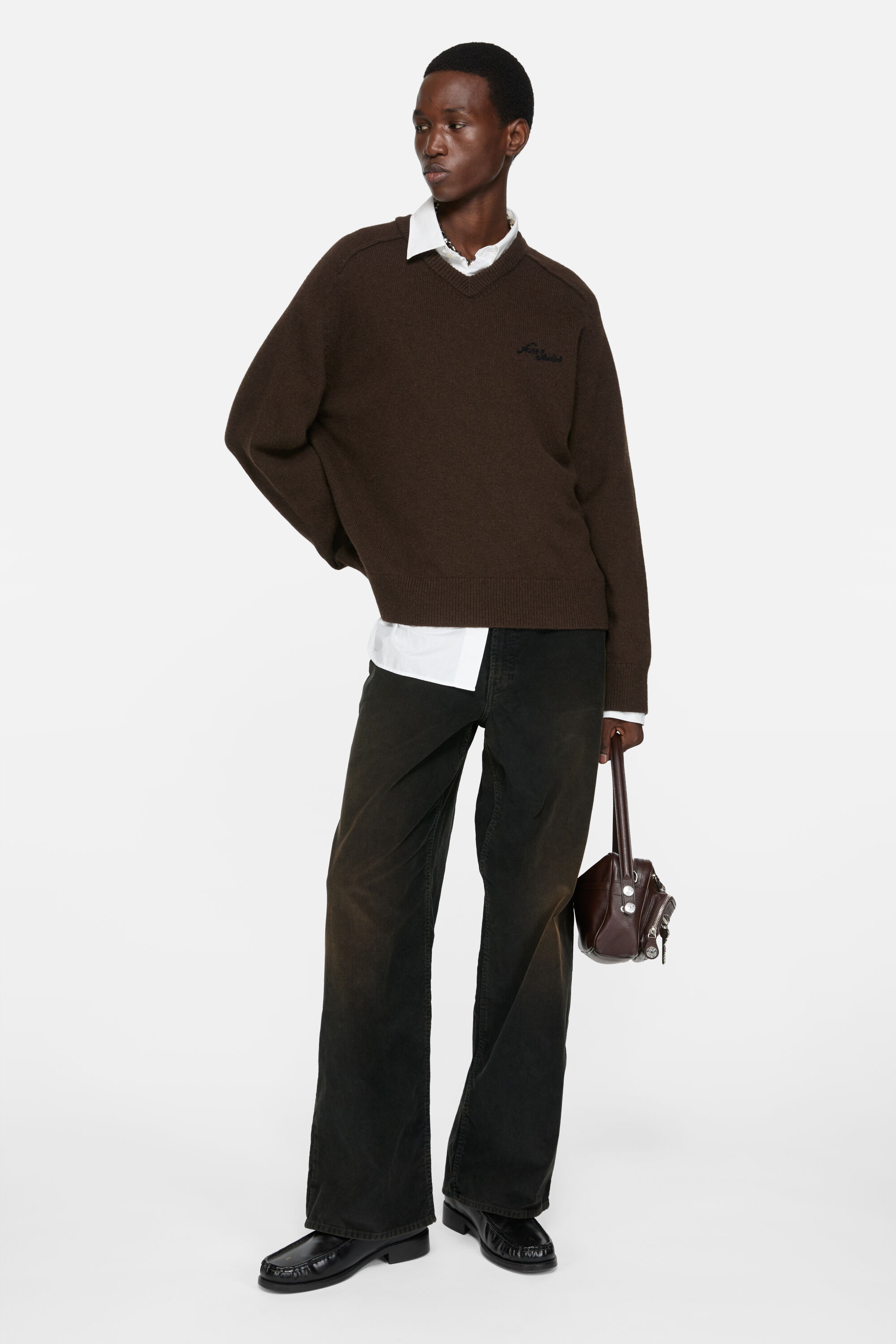 Wool v-neck sweater - Dark brown - 2