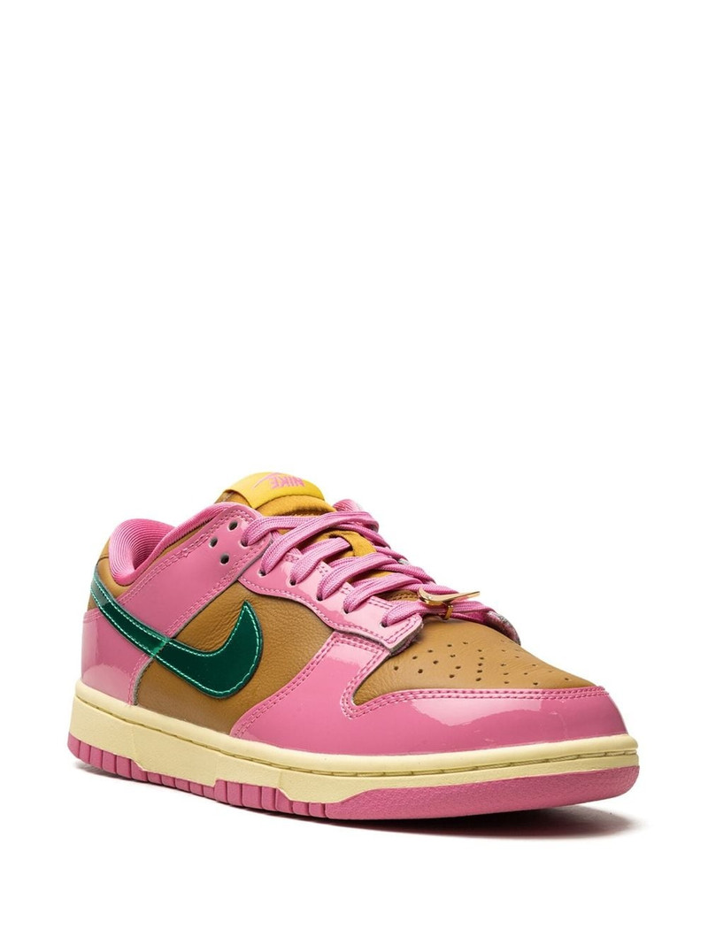 Nike Dunk Low "Parris Goebel" sneakers outlook