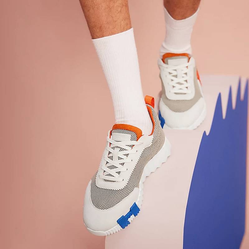 Bouncing sneaker 3