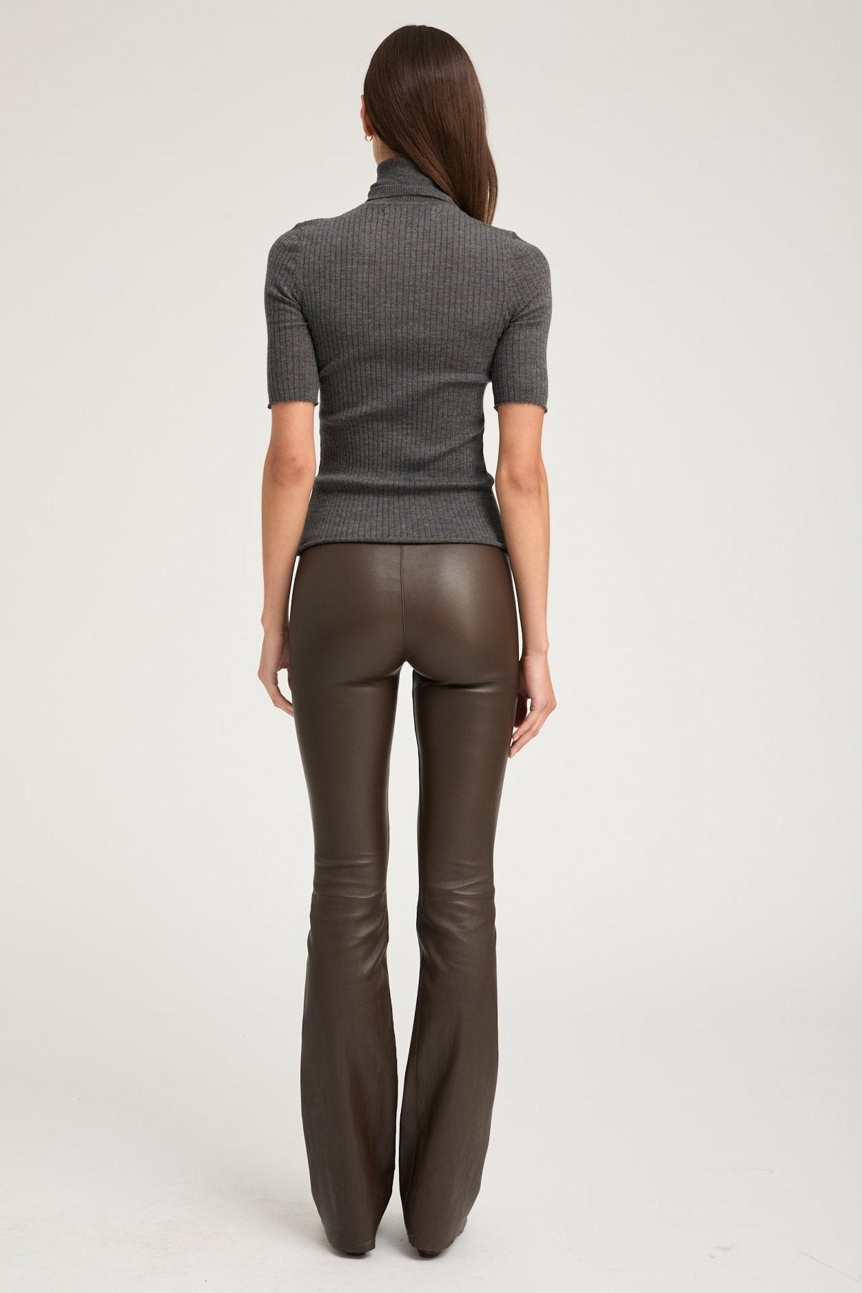 CHARCOAL CASHMERE TURTLENECK - 3