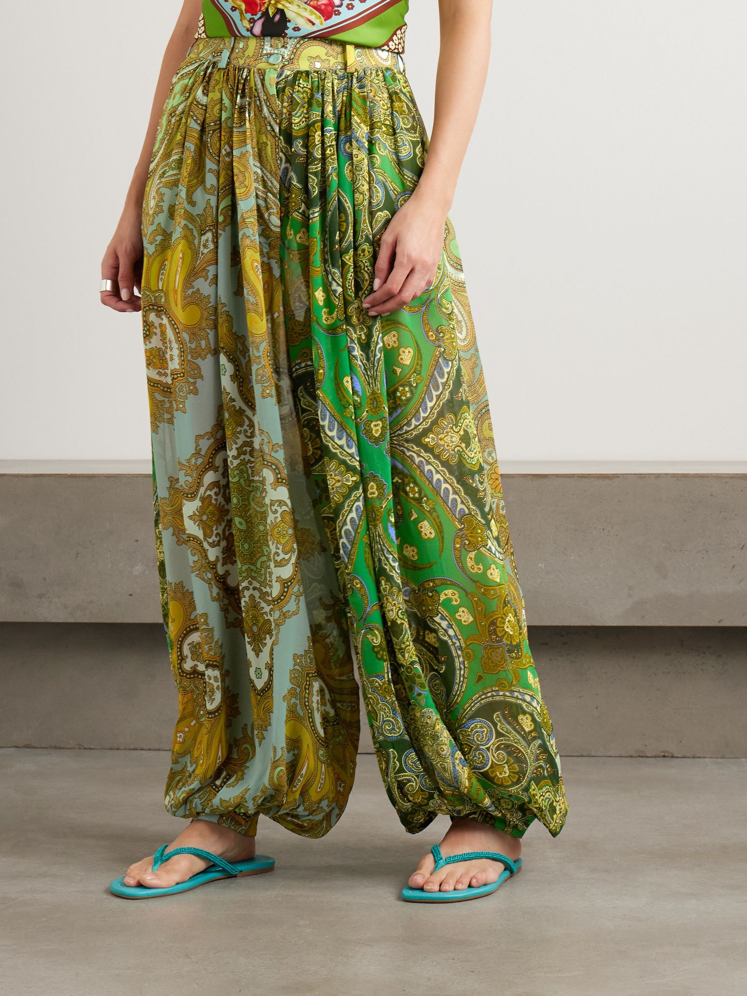 Clemenza pleated paisley-print crepe tapered pants Multi - 3