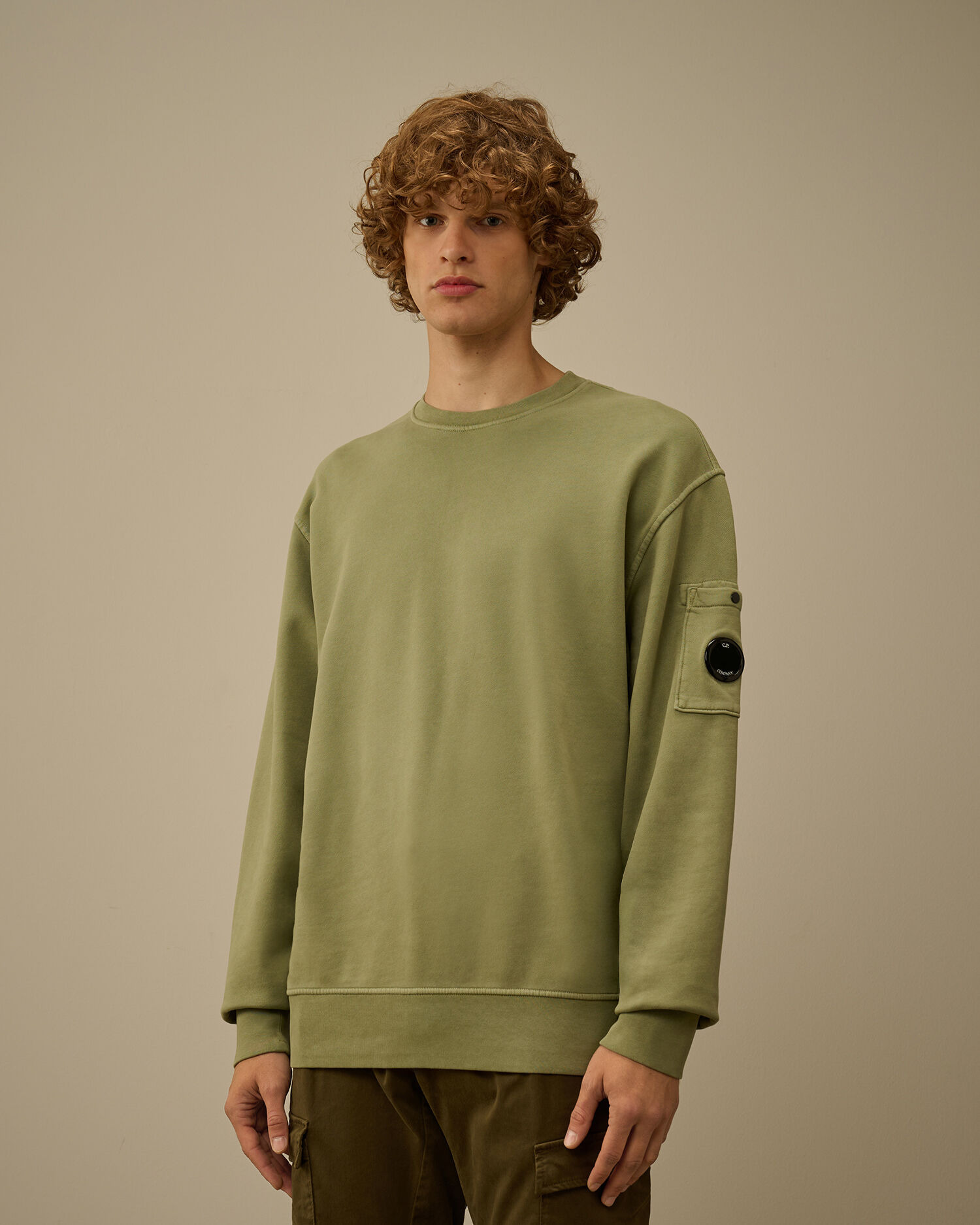 Brushed and Emerized Diagonal Fleece Crewneck Lens Sweatshirt - 3