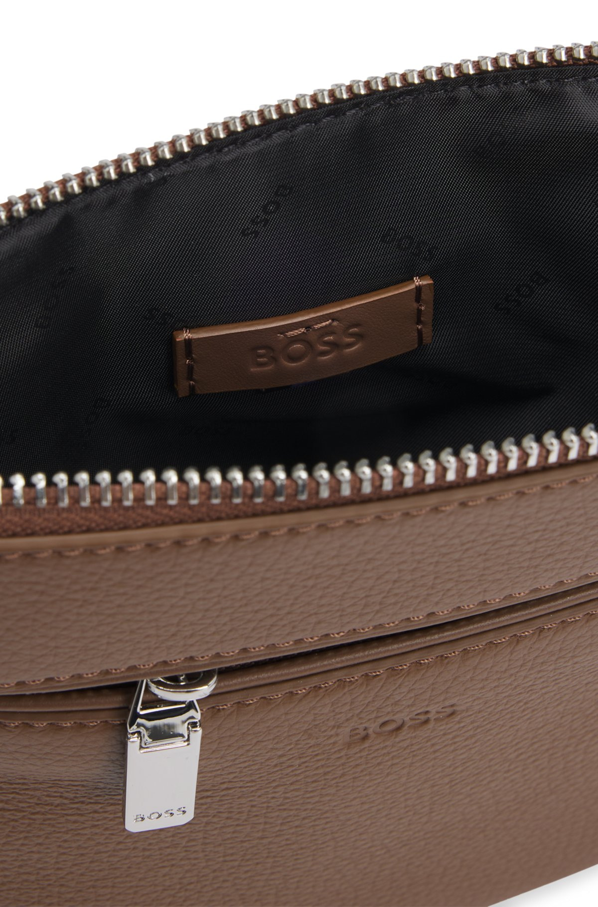 ENVELOPE BAG IN GRAINED ITALIAN LEATHER WITH EMBOSSED LOGO - 6
