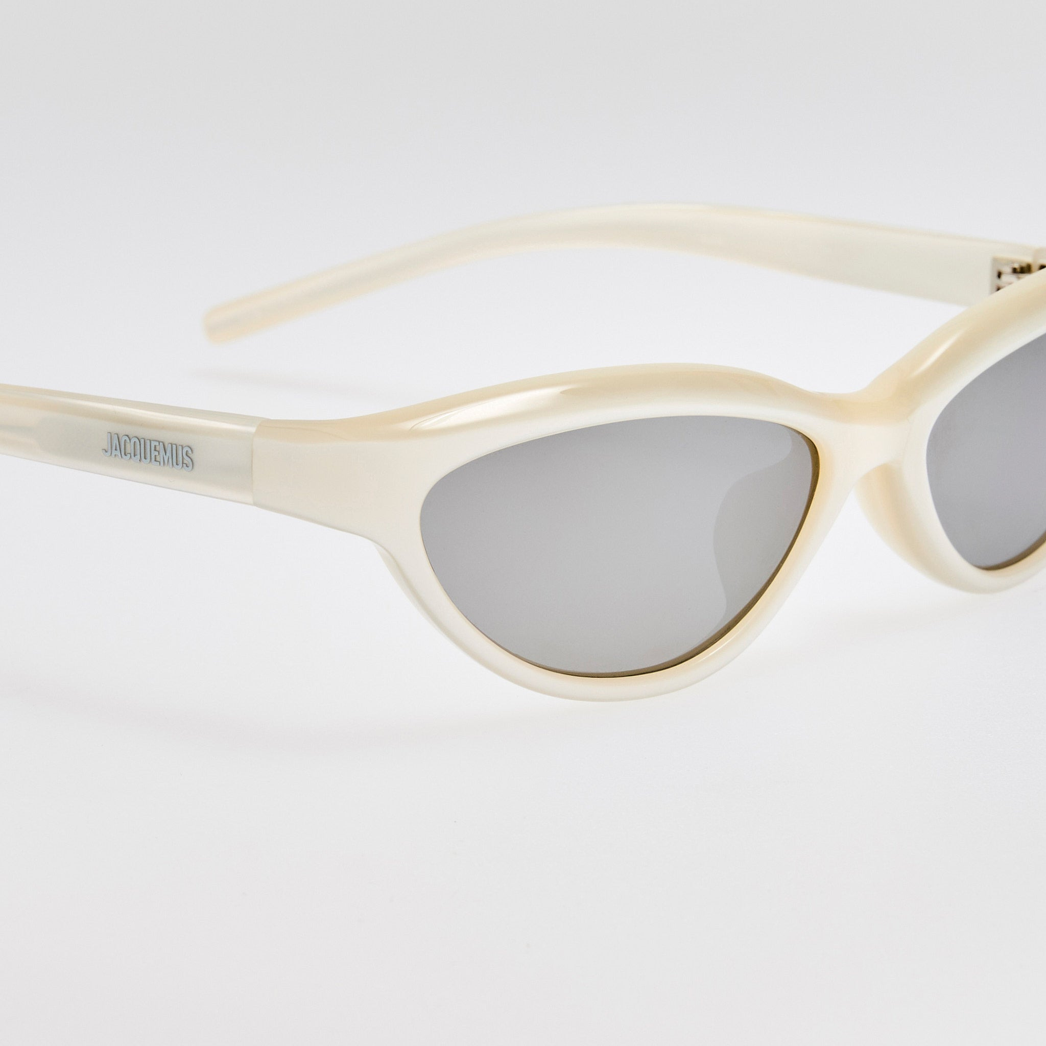 Curvo Sunglasses in Metallic Pearl - 3