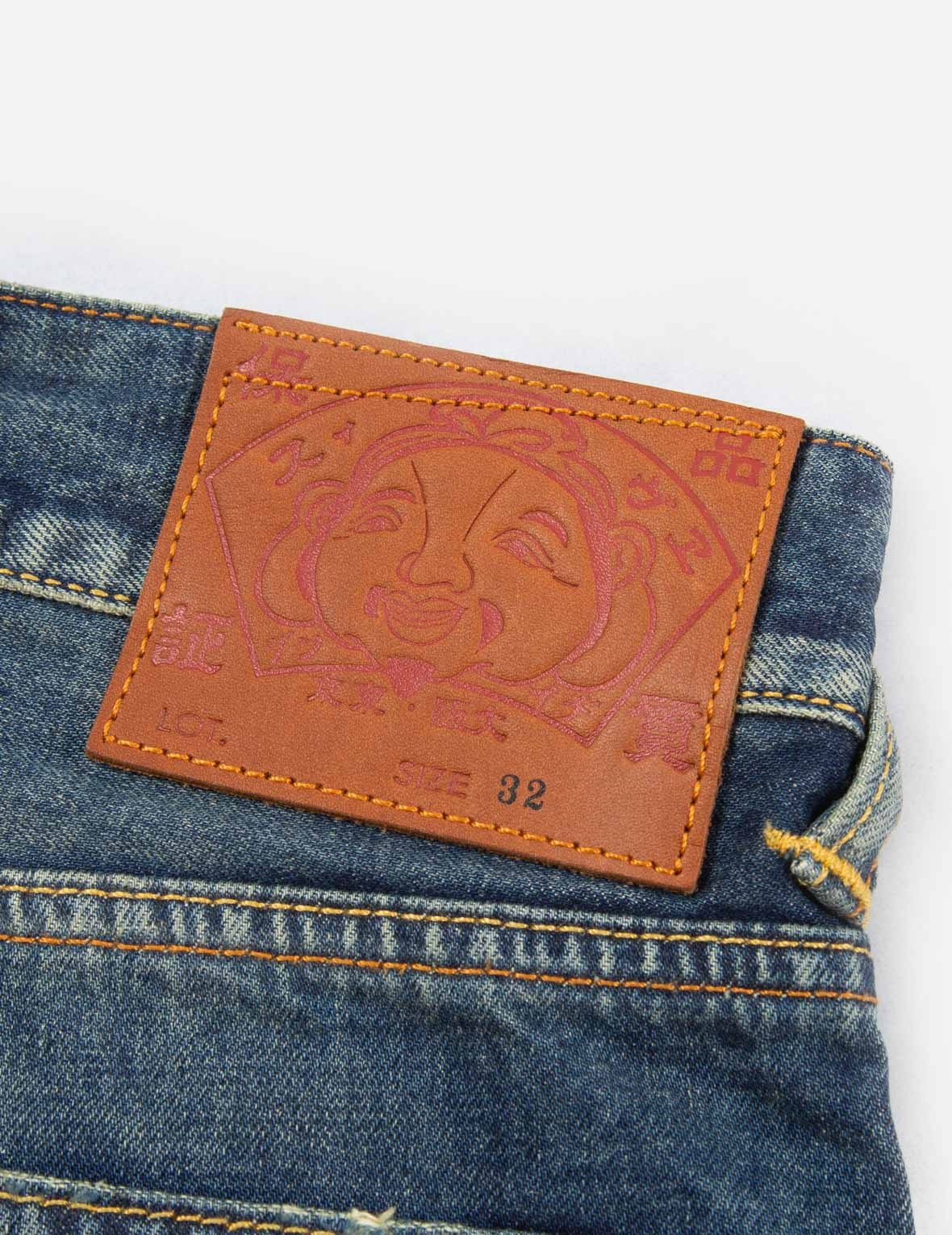 FORTUNE CAT AND DARUMA PRINT RELAX-FIT JEANS - 11