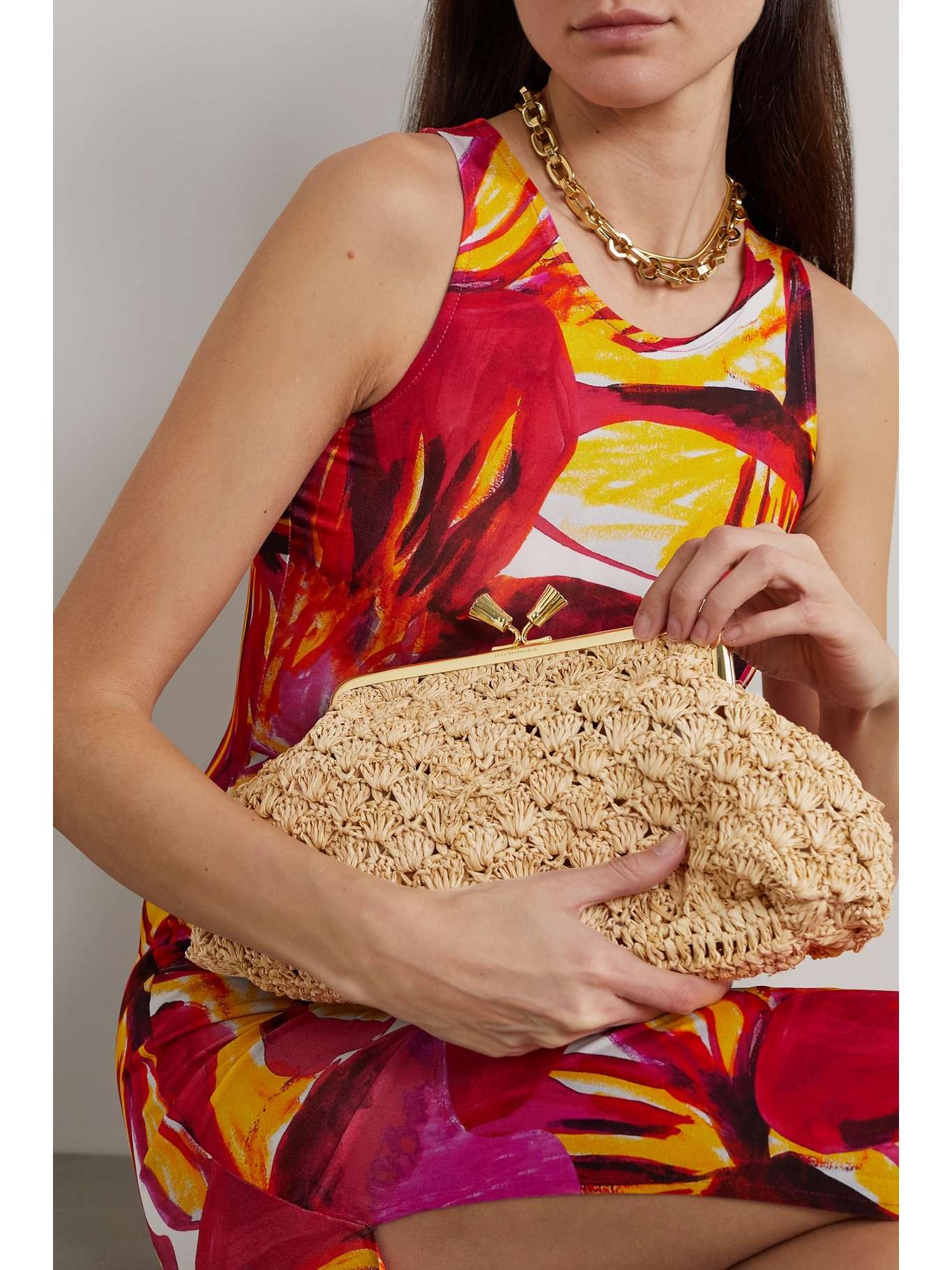 Maud large woven raffia clutch - 2