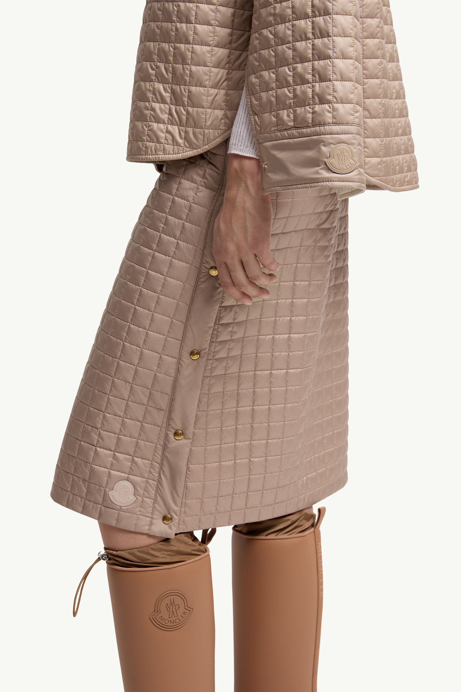 Square-Quilted Reversible Padded Shirt - 8