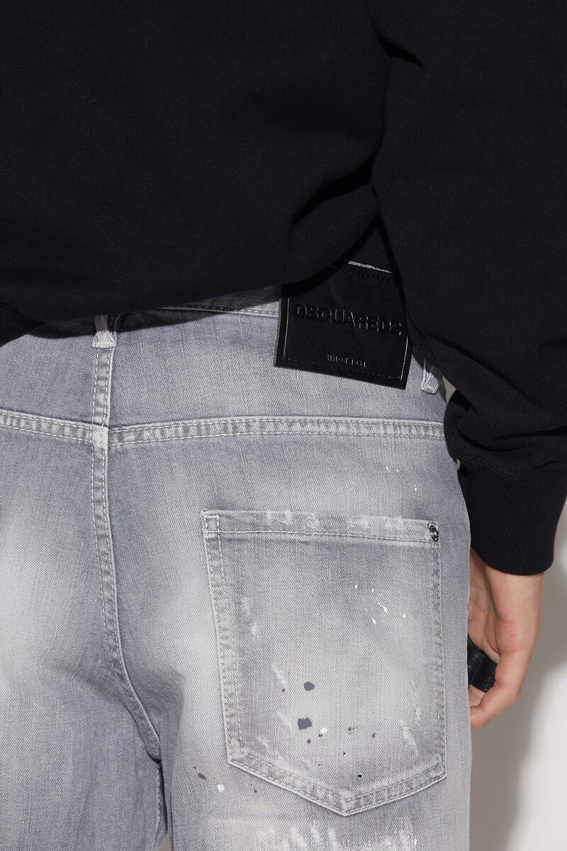LIGHT GREY WASH SKATER JEANS - 4