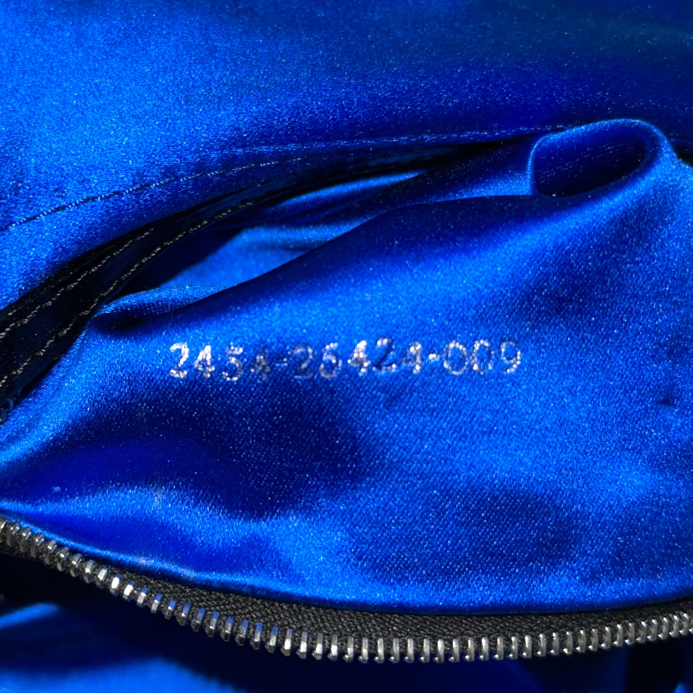 FENDI 1999 Vintage Beaded Baguette Bag - 11