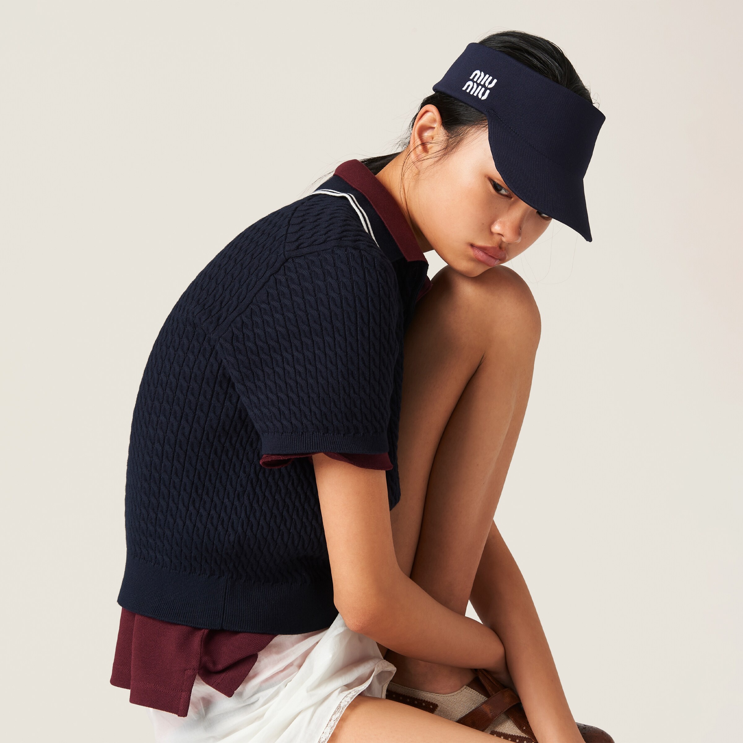 Nylon visor with pouch - 2
