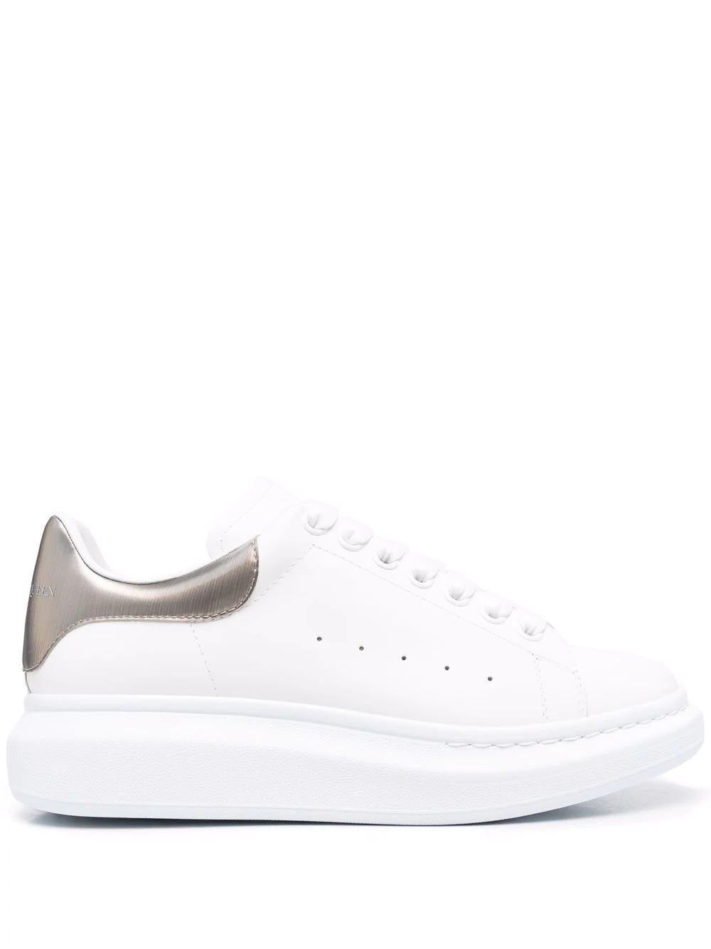 Oversized sole low-top sneakers - 1